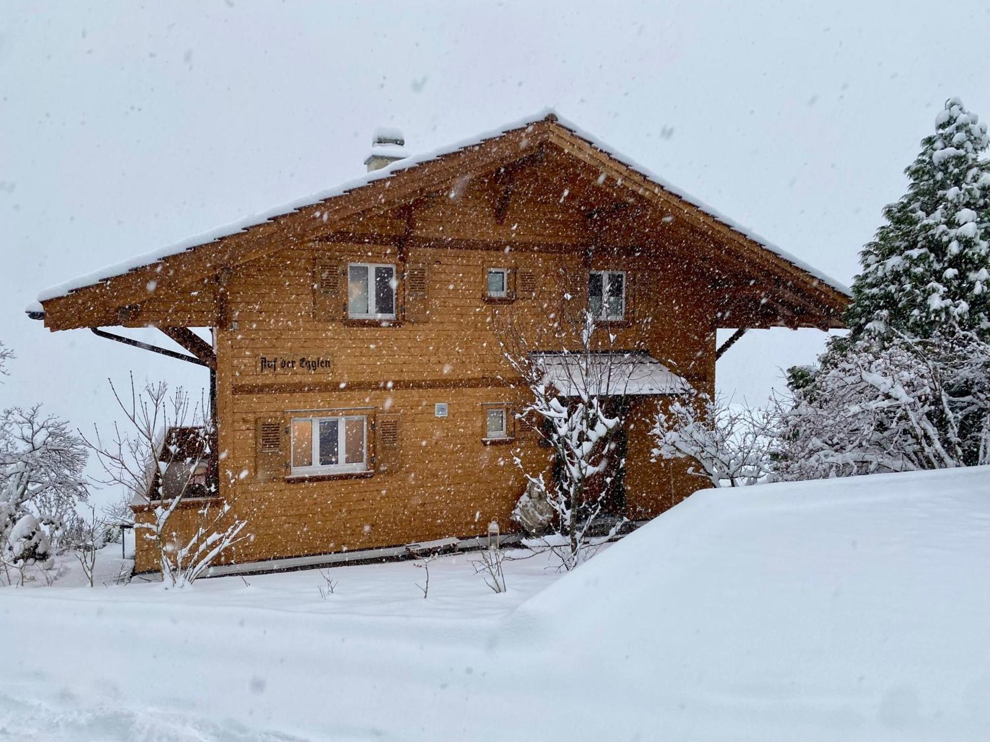 Chalet Egglen "Typical Swiss House, Best Views, Private Jacuzzi" Sigriswil Dış mekan fotoğraf