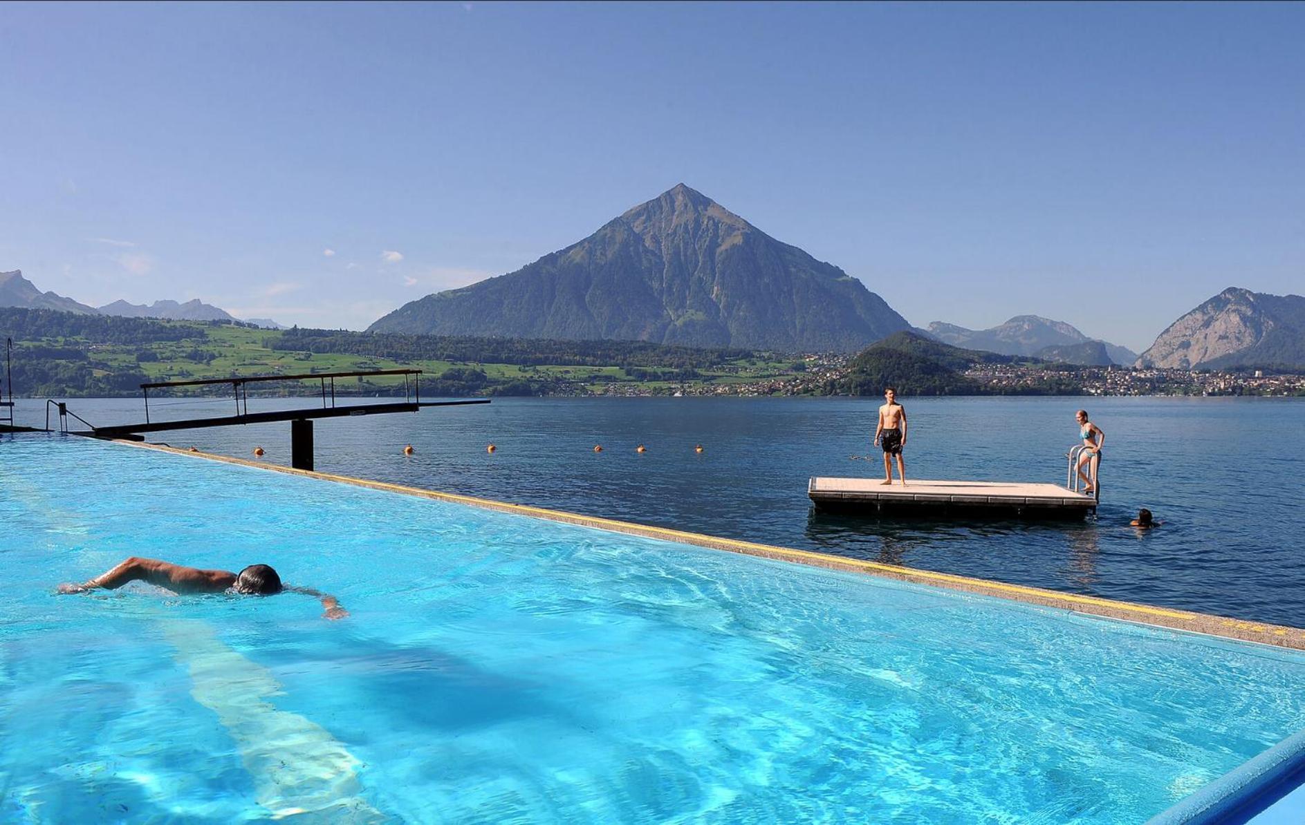 Chalet Egglen "Typical Swiss House, Best Views, Private Jacuzzi" Sigriswil Dış mekan fotoğraf