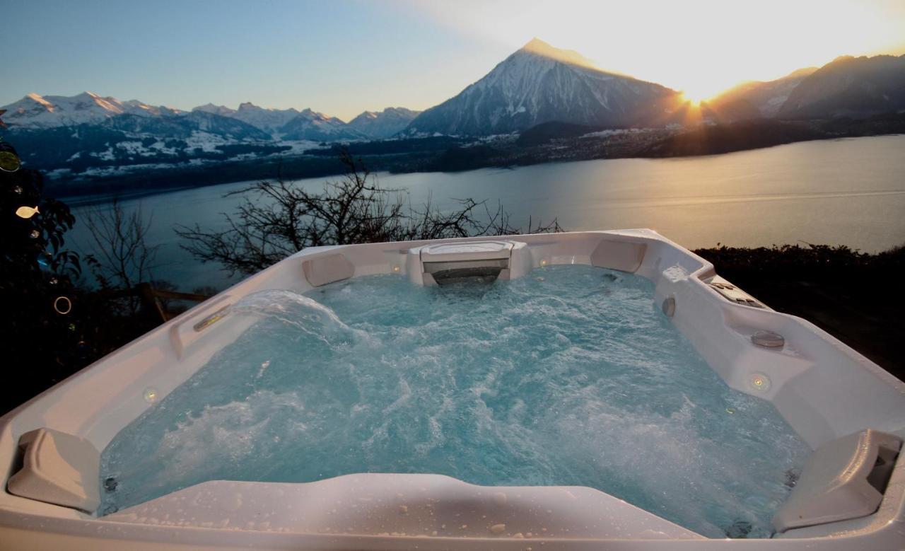 Chalet Egglen "Typical Swiss House, Best Views, Private Jacuzzi" Sigriswil Dış mekan fotoğraf